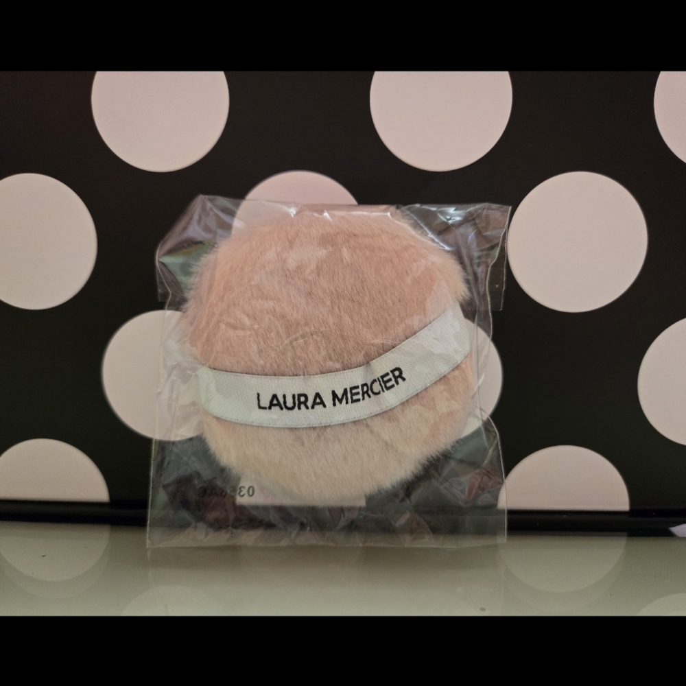 10/$25✨️LM Powder Puff✨️